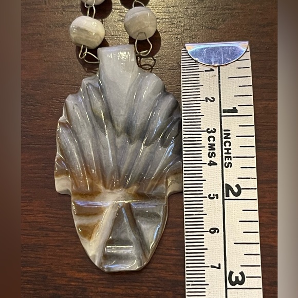 Aztec Mayan carved Mexican calcite alabaster pendant & bead necklace - Picture 7 of 8